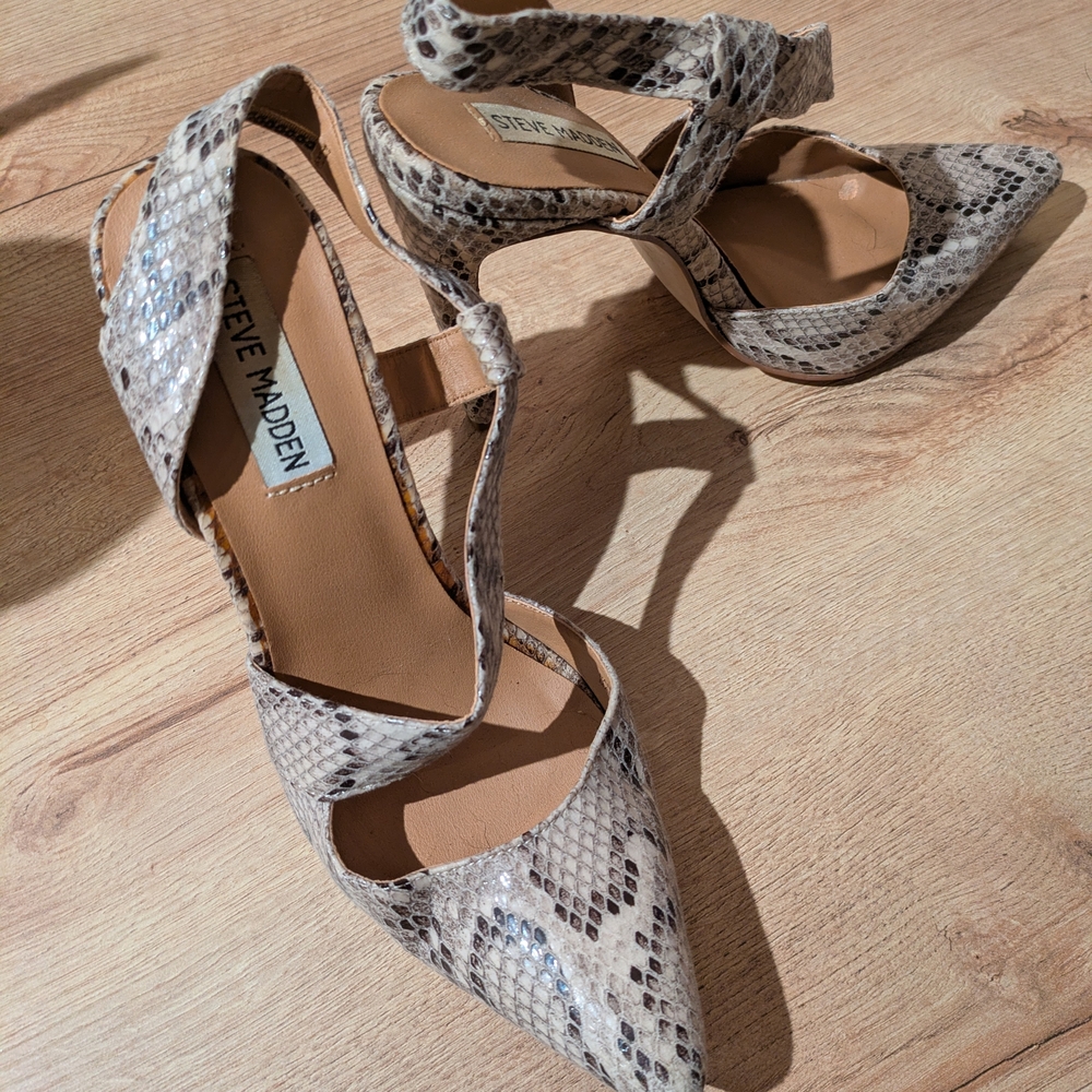 Steve Madden Women's Snakeskin Heels - Cream and Brown - Picture 9 of 10